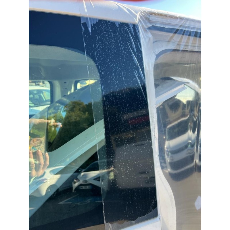 Film Rouleau adhésif 90cm x 50m idéal vitre cassée