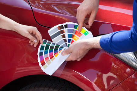 découvrez comment faire une retouche de peinture sur sa voiture 10